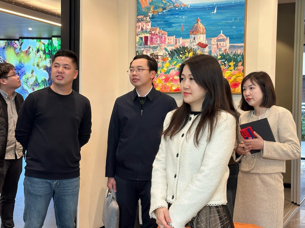 肇庆市投促中心副主任赵海燕莅临乐虎国际lehu88参观